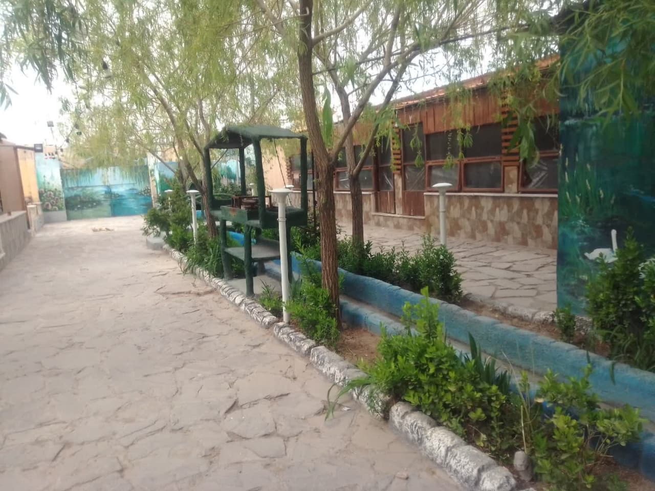 زمین فروشی
