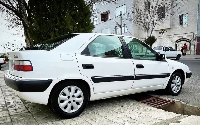 زانتیا ۲۰۰۰سفید فنی ب شرط